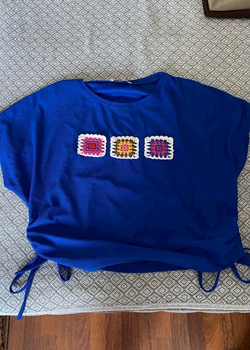 Nakışlı Mavi Kısa Kollu Oversize Tişört