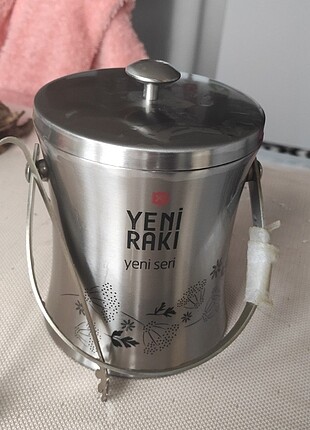 Buz kovası