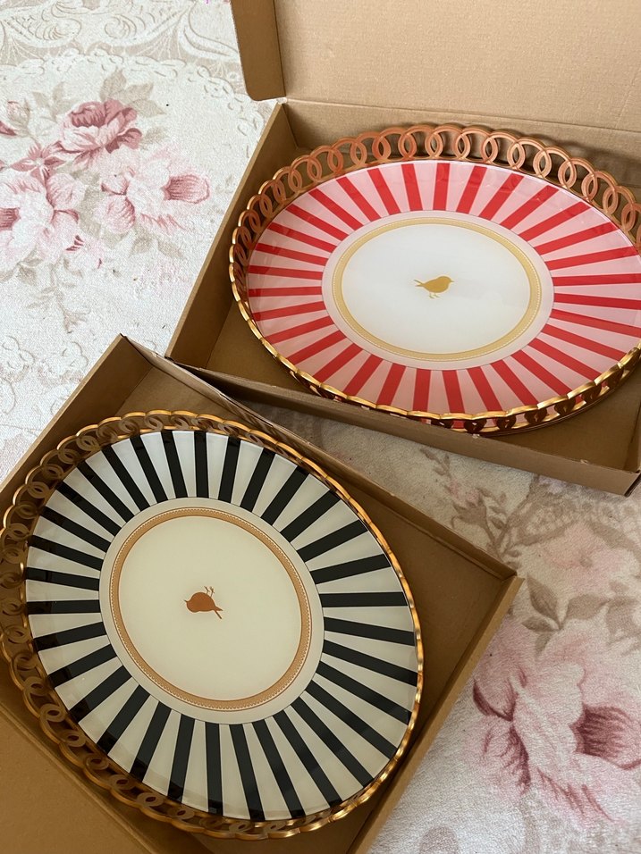 Klasik Modern Kırmızı Desenli Tepsi - Görsel 3