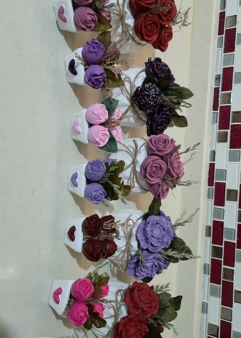 Beden bordo Renk Bordo Güllü Kalp Detaylı Dekoratif kokulutaş buket