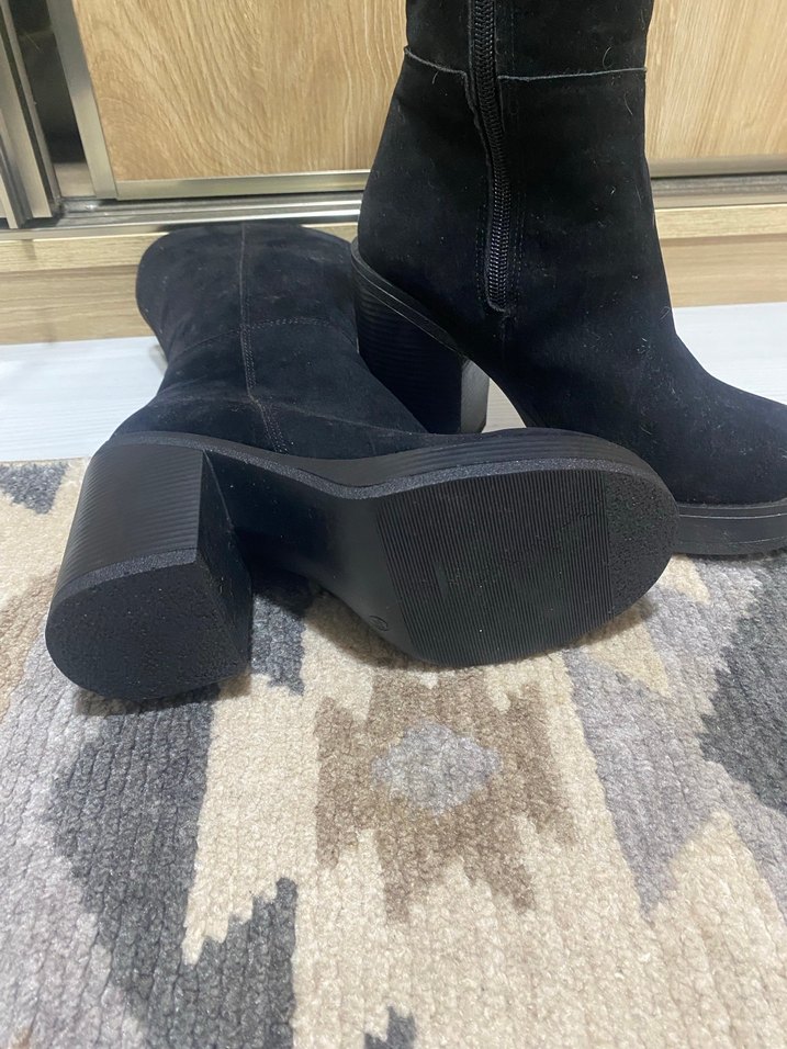 Siyah Süet Tokalı Blok Topuk Bot - Görsel 2