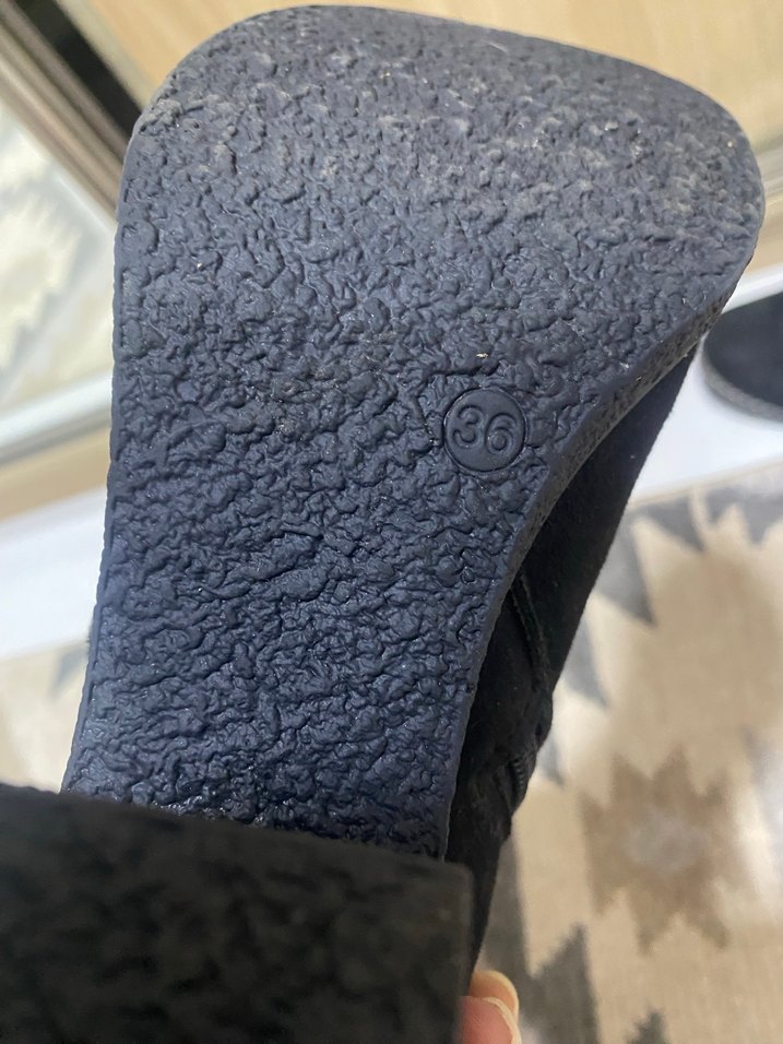 Siyah Süet Tokalı Kadın Bot - Görsel 4