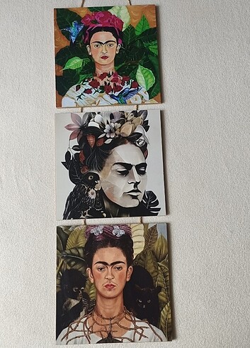 Diğer Frida kahlo duvar süsü (rozet hediyeli)