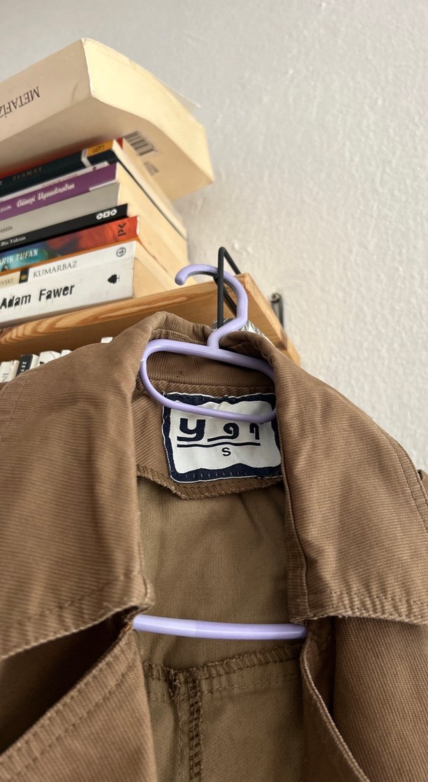 Düğmeli Kahverengi Midi Trençkot - Görsel 3