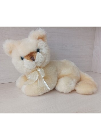 Peluş Kedi