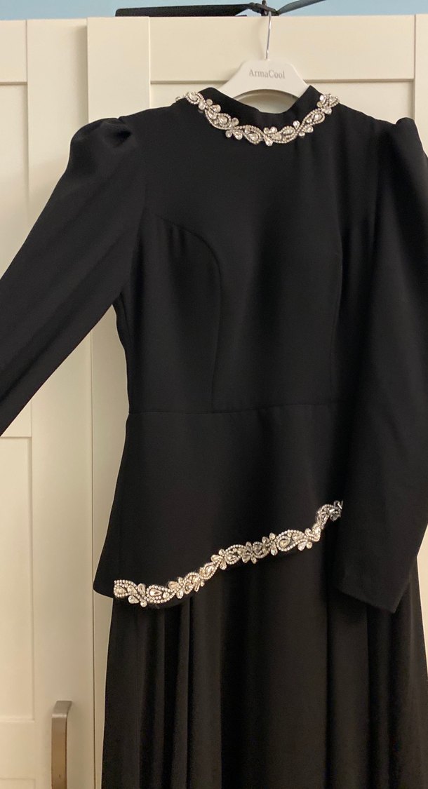 Siyah Uzun Kollu Uzun Abiye Elbise - Görsel 2