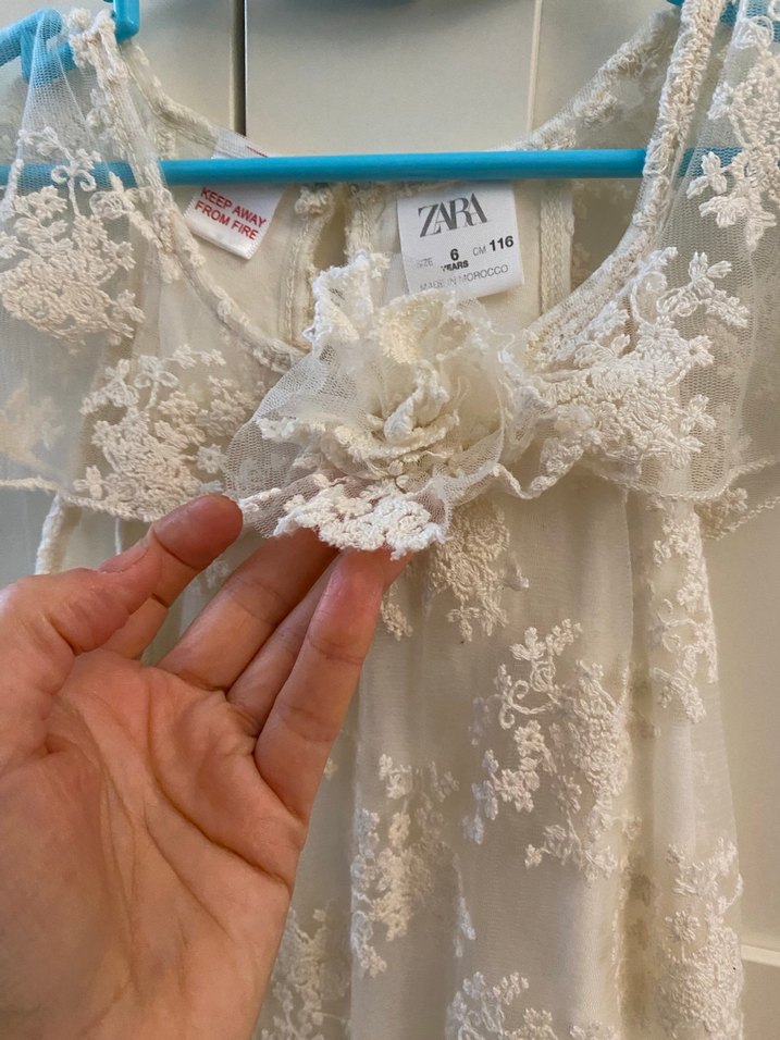 Kız Çocuk Beyaz Dantel Nakışlı Elbise - Görsel 3