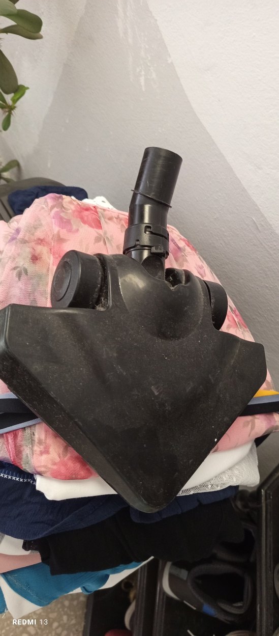 Siyah Süpürge Başlığı - Görsel 3