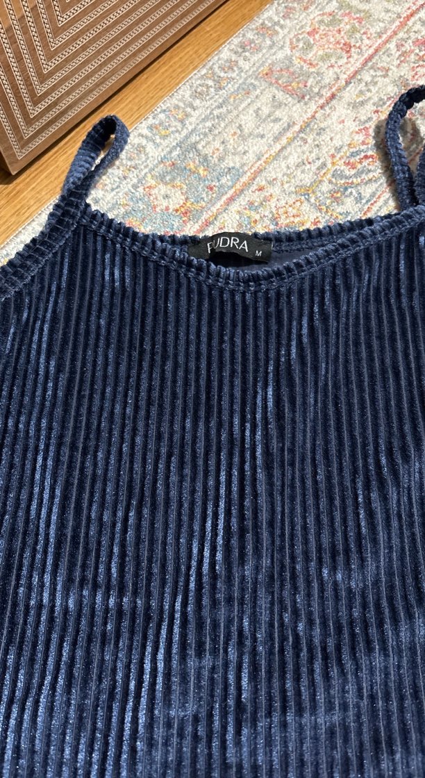 Kadın Lacivert Kadife İp Askılı Mini Pijama Takımı - Görsel 2