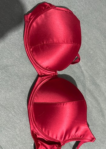 Parlak Kırmızı Minimalist Sütyen 90 B - Görsel 3