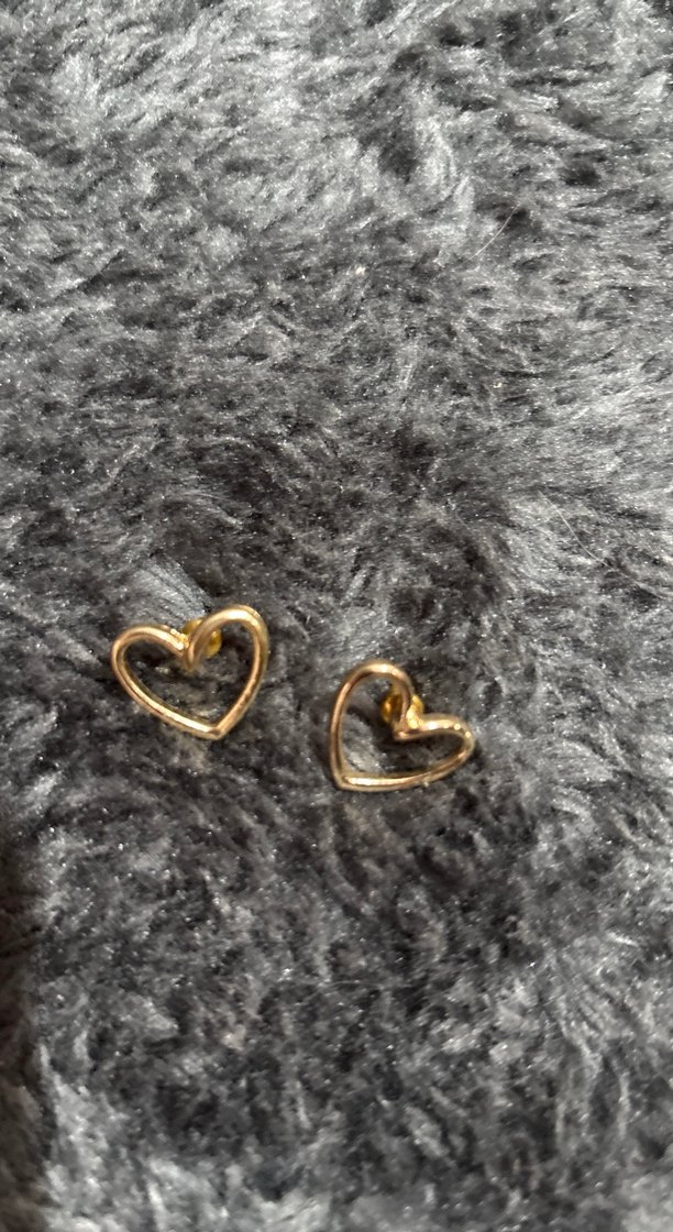 Altın Renk Mini Kalp Küpeler - Görsel 3