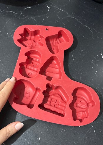 Kırmızı Yılbaşı Temalı Kek Kalıbı - Görsel 3