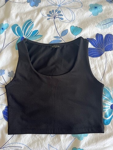 Siyah crop