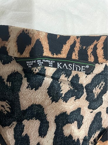 xl Beden leopar gömlek