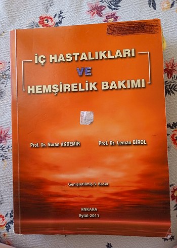 İç Hastalıkları ve Hemşirelik Bakımı Kitabı