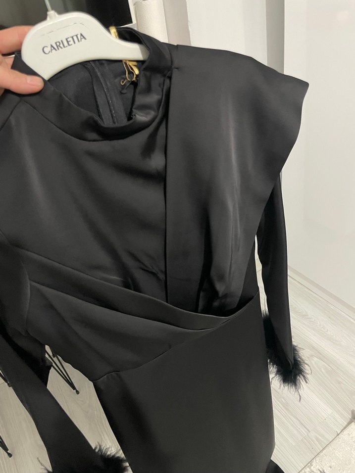 Siyah Uzun Kollu Kürklü Gotik Elbise - Görsel 4