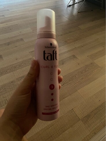Schwarzkopf taft kıvırcık saç köpüğü