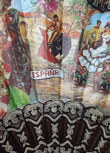 Beden Spain yelpaze dantelli.