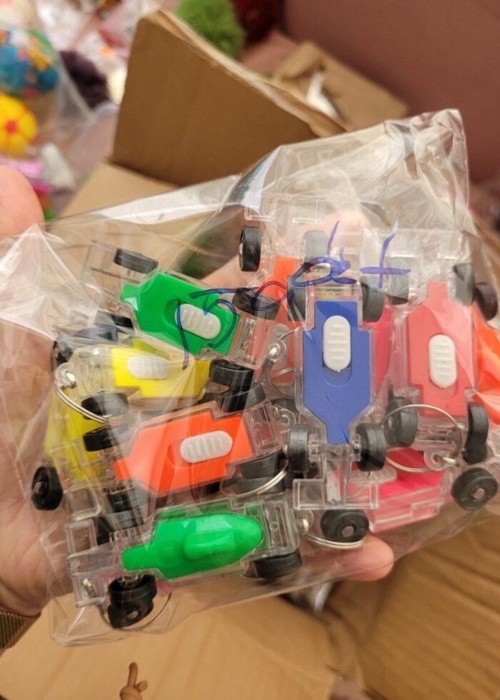 Işıklı araba anahtarlık  - Görsel 2