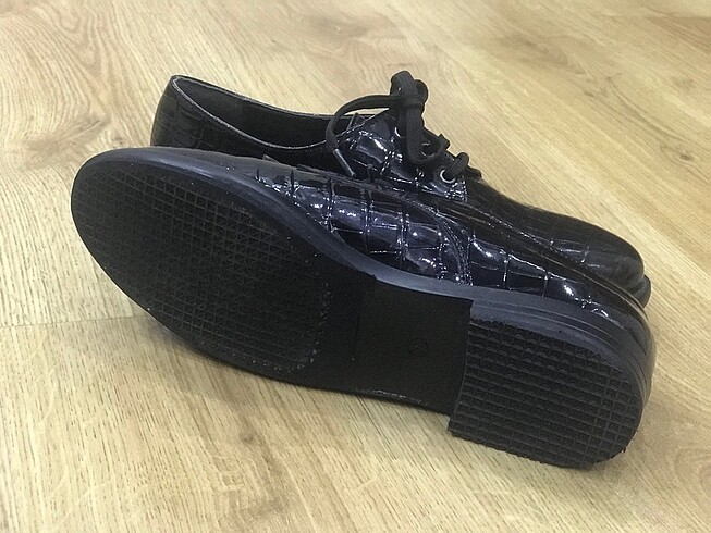 38 Beden siyah Renk Marjin marka rugan ayakkabı