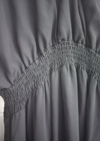 50 Beden V Yaka Siyah Midi Elbise