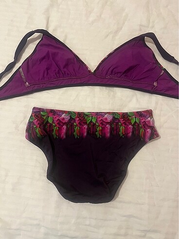 Diğer Bikini takım, markalı