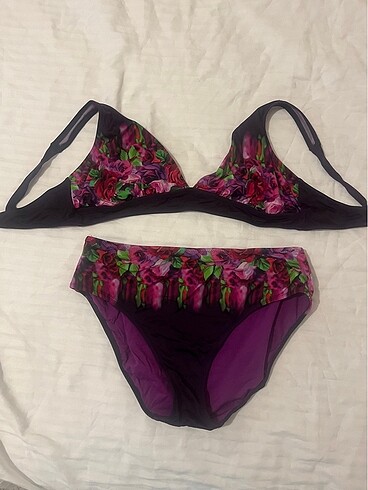 Bikini takım, markalı