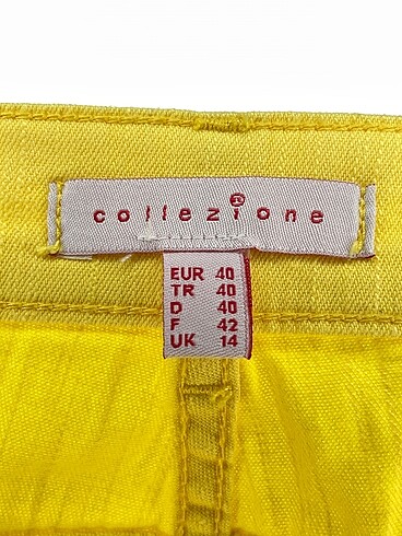 40 Beden çeşitli Renk Collezione Mini Şort %70 İndirimli.