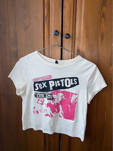 sex pistols crop hm