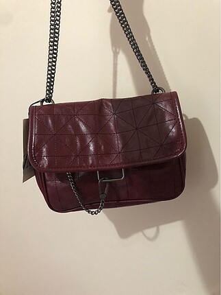 Zara rocker canta