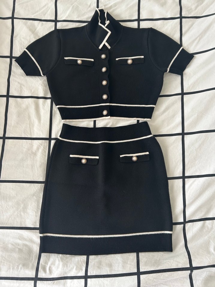 Düğmeli Siyah Mini Kadın Takım - Görsel 3