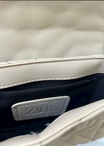 Zara Bej Zincir Detaylı Deri Kadın Çanta - Görsel 3