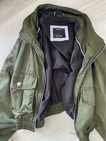 Bershka bomber yeşil ceket