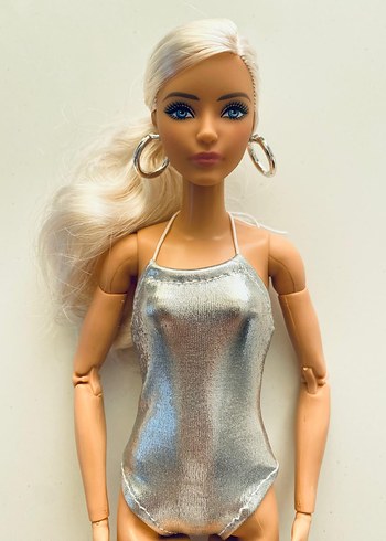 Beden Sifir Barbie Basics 02