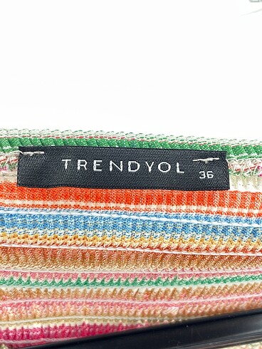 36 Beden çeşitli Renk Trendyol & Milla Günlük Elbise %70 İndirimli.
