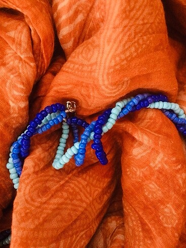 Tasarımcı Üçlü sarmal mavi kolye