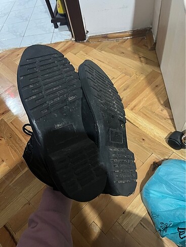39 Beden siyah Renk 39numara bot