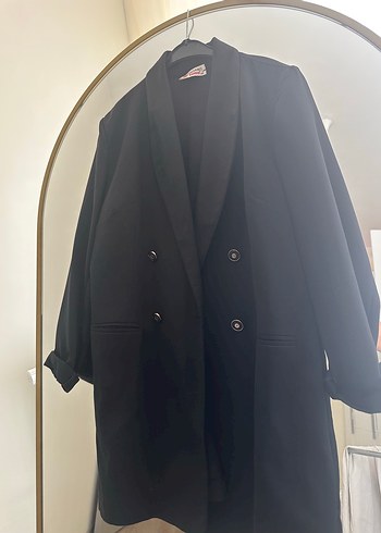 Düğmeli Siyah Kadın Uzun Blazer Ceket