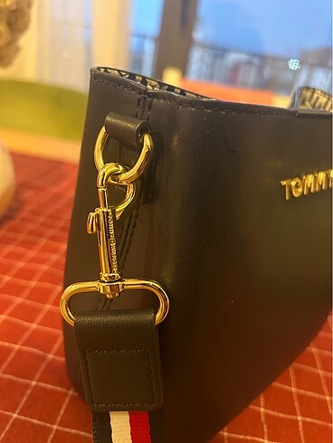 Beden Tommy hilfiger çanta