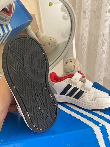 Adidas Adidas çocuk spor ayakkabı Orjinal????