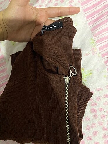 Trendyol & Milla XL BLUZ CROP KAHVERENGİ