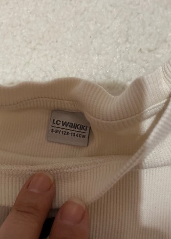 LC Waikiki Düğmeli Beyaz Kız Çocuk Kısa Kollu Tişört