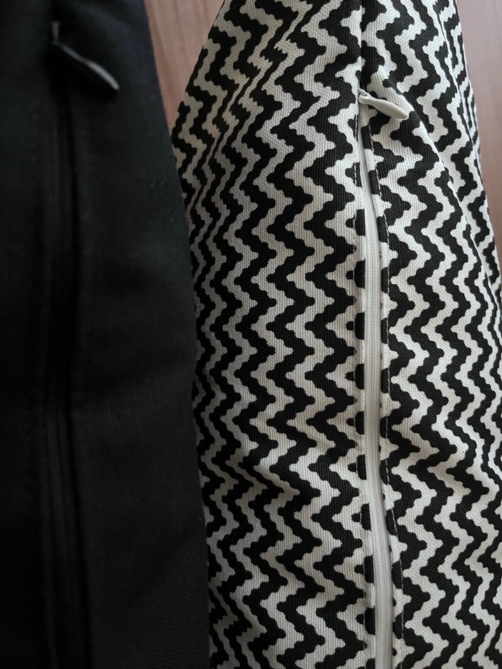 Siyah Desenli Kırlent Kılıfı | 30x50 - Görsel 3