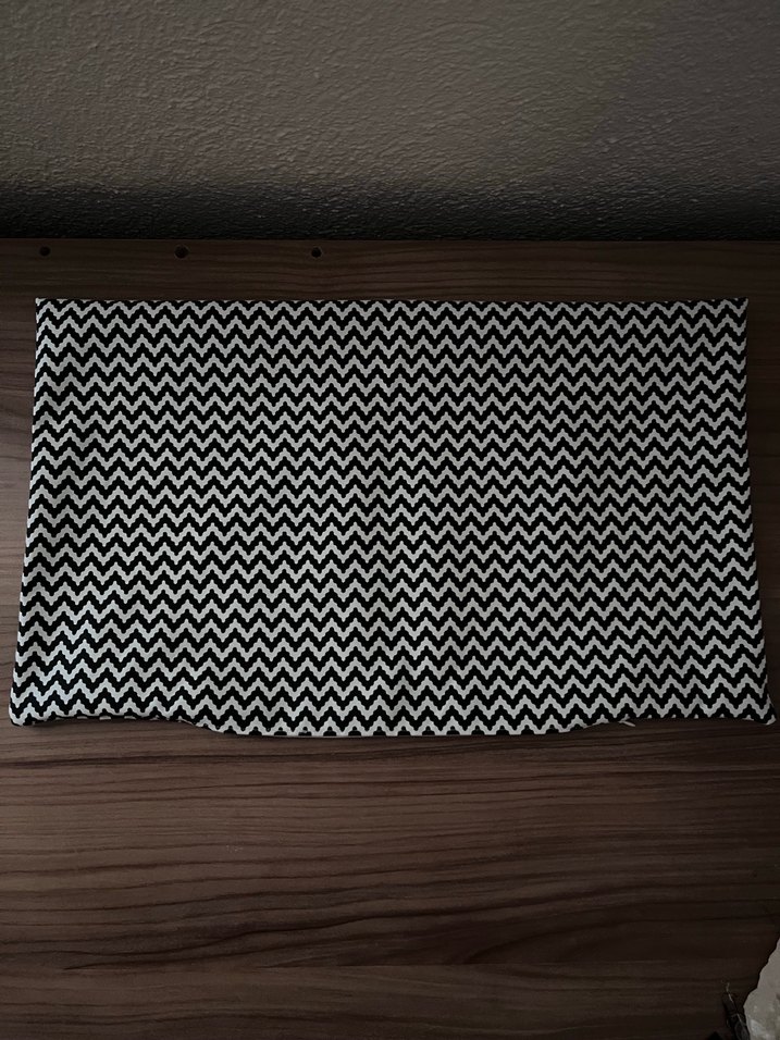 Siyah Desenli Kırlent Kılıfı | 30x50 - Görsel 2