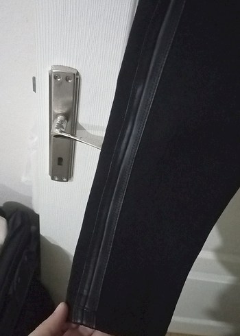 Siyah Kemerli Kadın Spor Tayt - Görsel 2