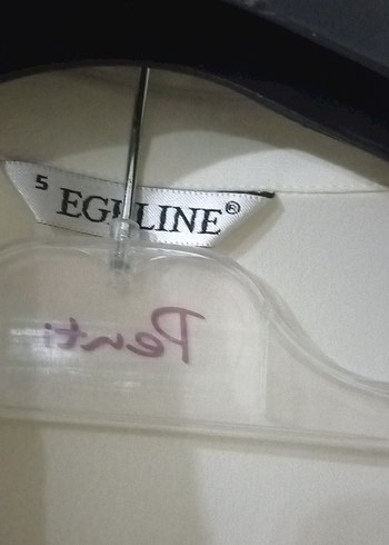 Düğmeli Beyaz Kadın Gömlek - Görsel 2