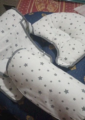 Gri Yıldız Desenli Beyaz Bebek Uyku Destek Yastığı - Görsel 7