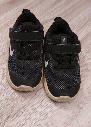 Siyah Erkek Çocuk Spor Ayakkabısı ve crocks terlik hediye - Görsel 3