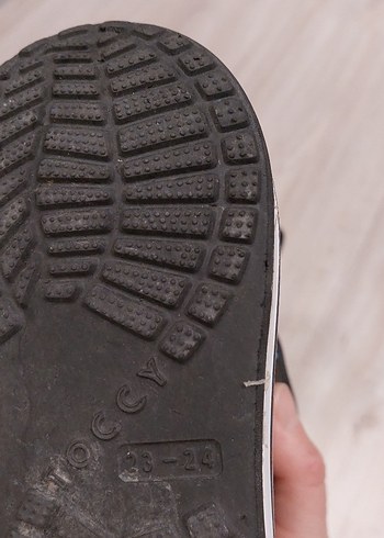 Siyah Erkek Çocuk Spor Ayakkabısı ve crocks terlik hediye - Görsel 4