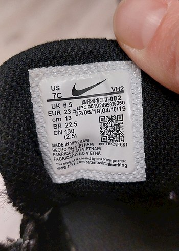 Siyah Erkek Çocuk Spor Ayakkabısı ve crocks terlik hediye - Görsel 2